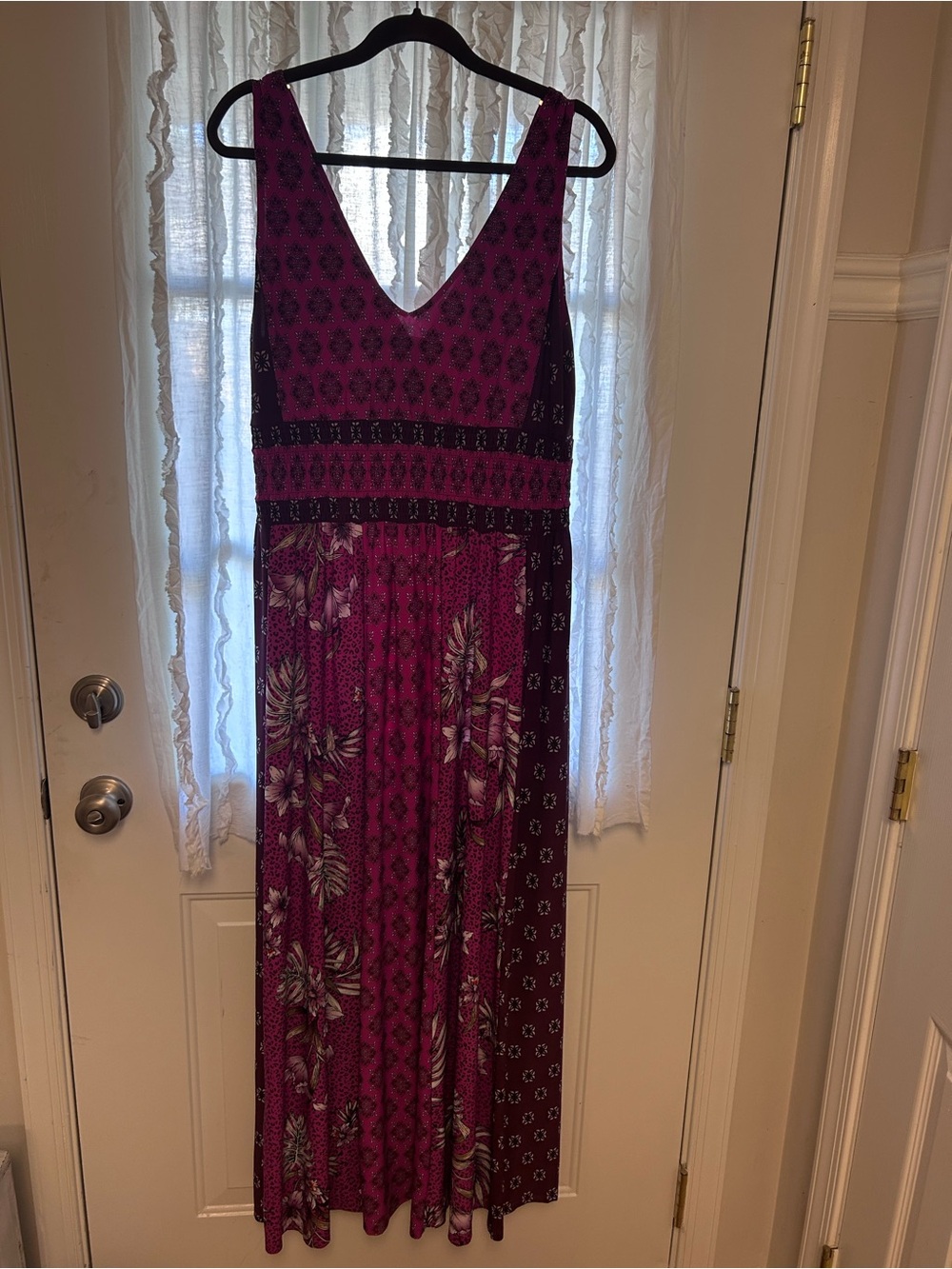 Sleeveless V-Neck Maxi Dress in Deep Magenta and Black